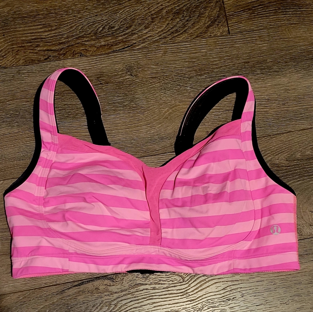 Ta ta Tamer Lululemon 38D